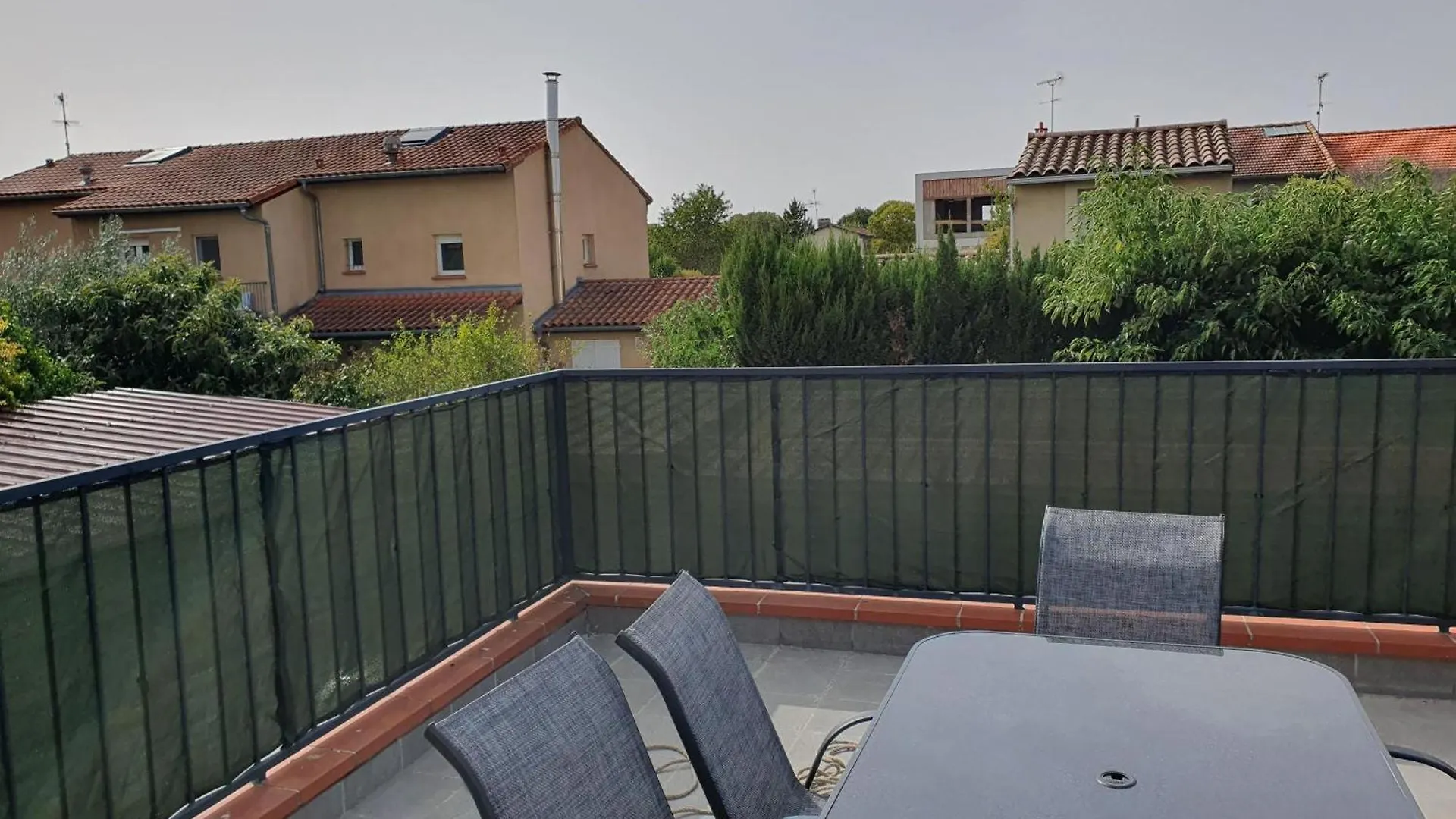 Duplex Familial Grand Confort T3 Toulouse 0*,  France